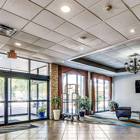Wyndham Garden Wichita Downtown Hotel Luaran gambar
