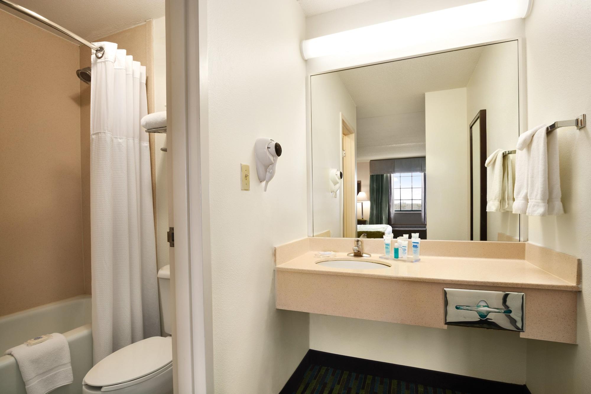 Wyndham Garden Wichita Downtown Hotel Luaran gambar