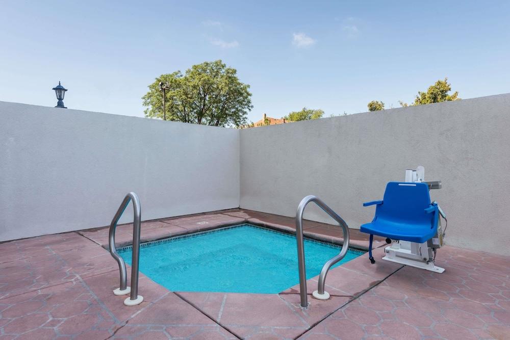 Wyndham Garden Wichita Downtown Hotel Luaran gambar