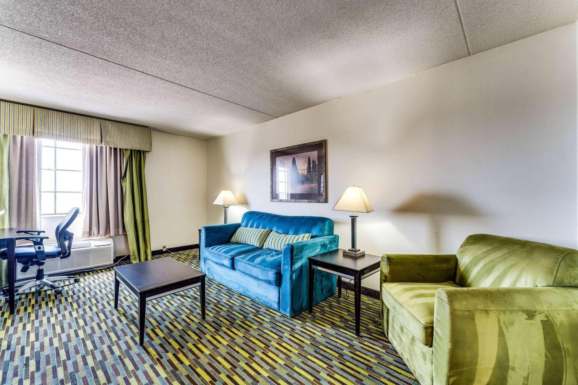 Wyndham Garden Wichita Downtown Hotel Luaran gambar