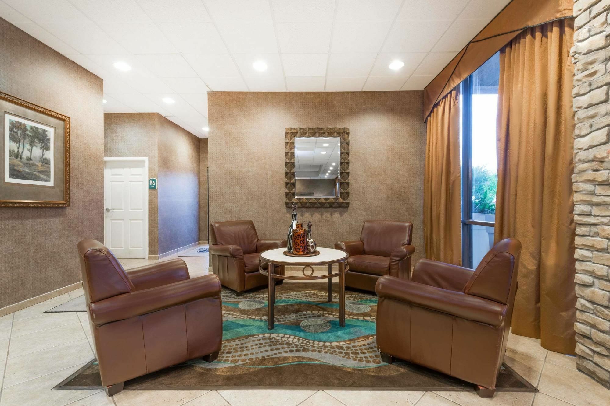 Wyndham Garden Wichita Downtown Hotel Luaran gambar